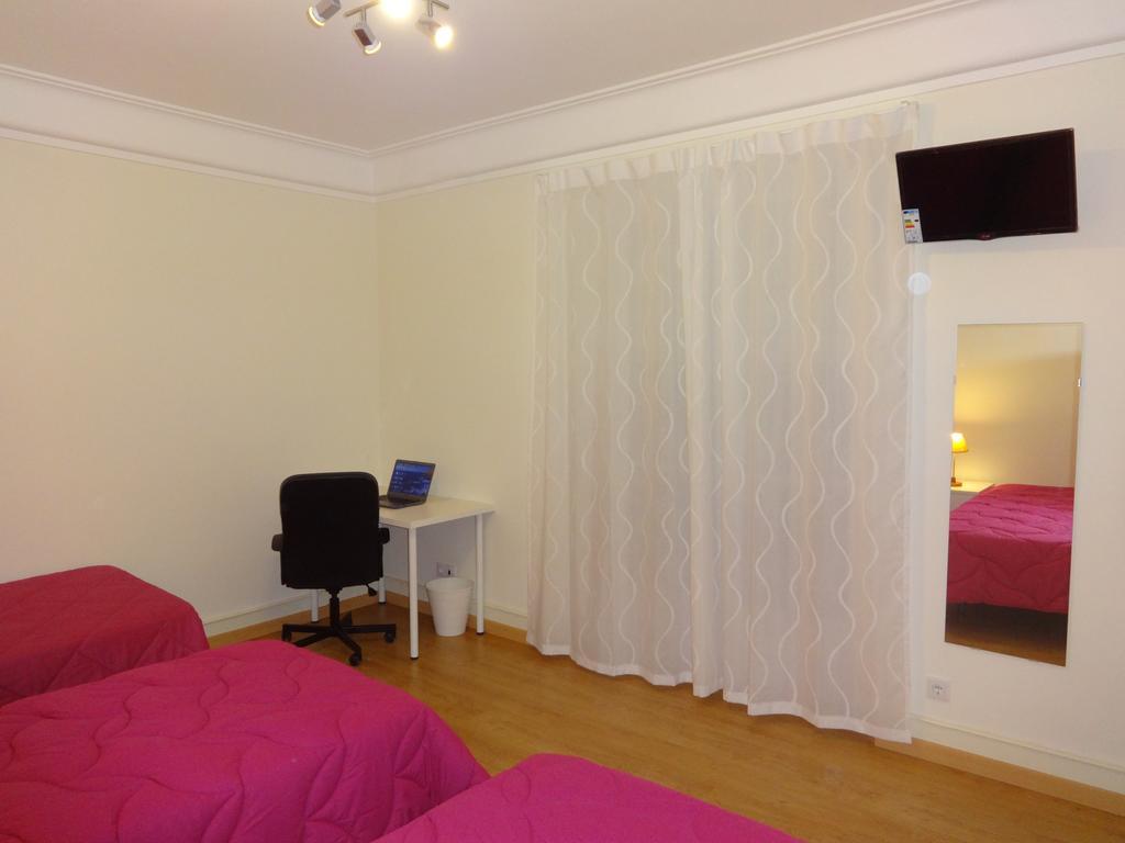 Residence Metro-Alameda Lisbon Room photo